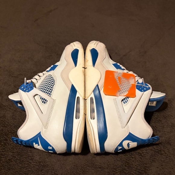 Jordan 4 Military Blue OG 2024 - Picture 7 of 9